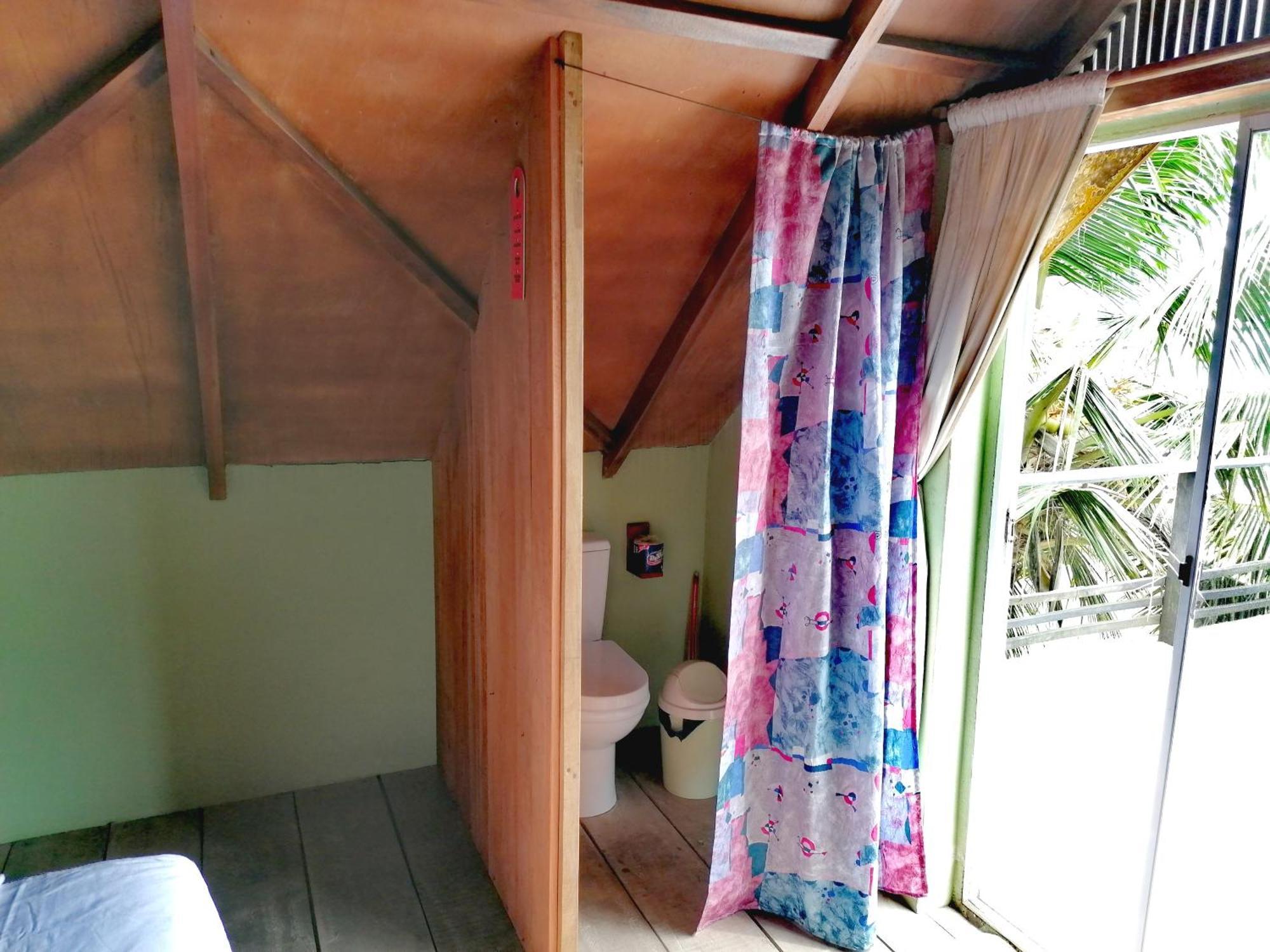 Afro Beach Eco Resort Butre Room photo